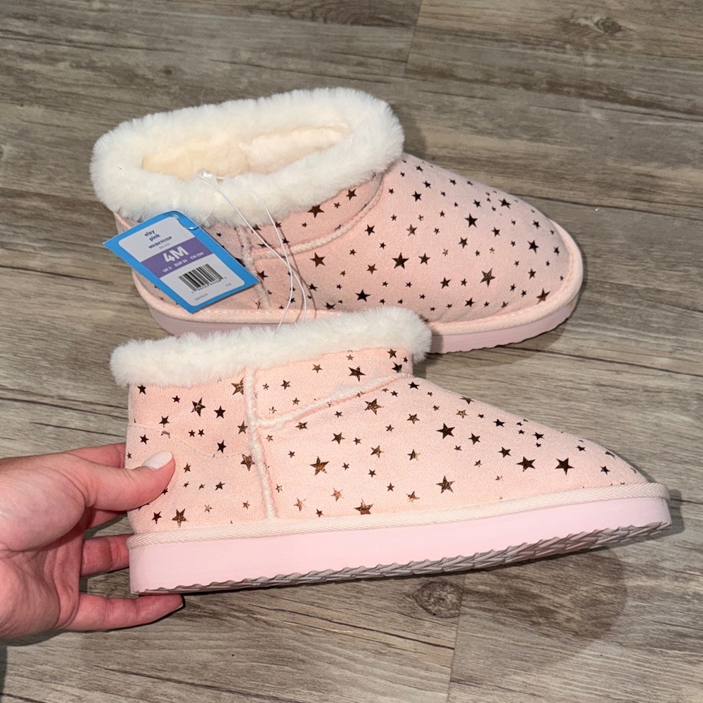 Stride Rite Pink Star Print Faux Fur Lined Kids Boots